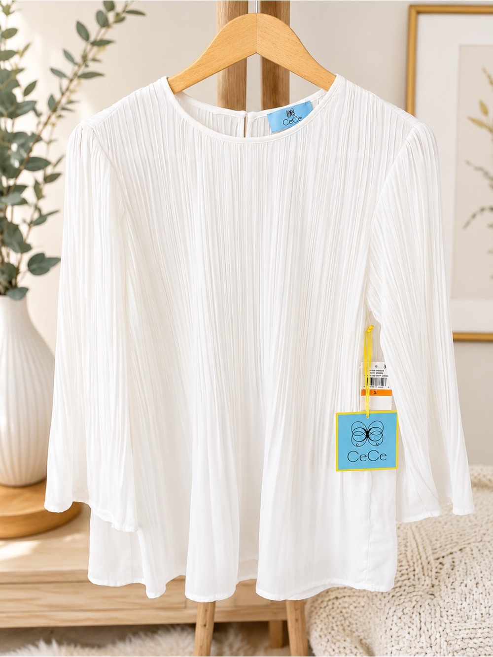 NWT CeCe Pleated Blouse - S- Soft Ecru Ivory 3/4 Bell Sleeve